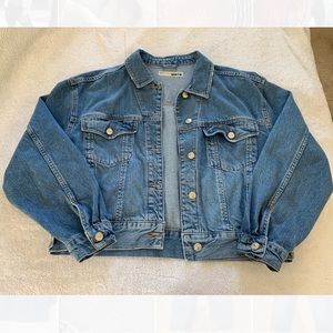 TopShop Moto Cropped Denim Jacket WITH POCKETS